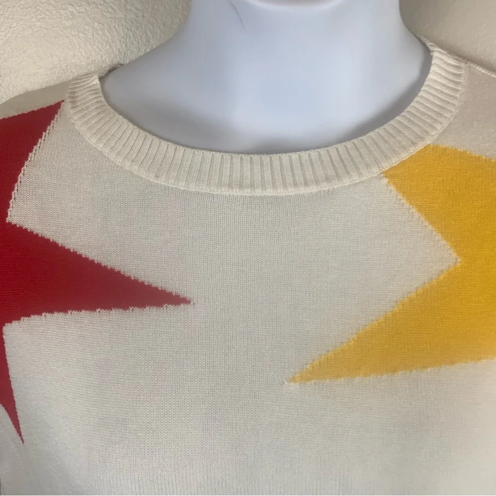 Boutique Fantastic Fawn‎ White With Stars Knit Medium Oversized Sweater